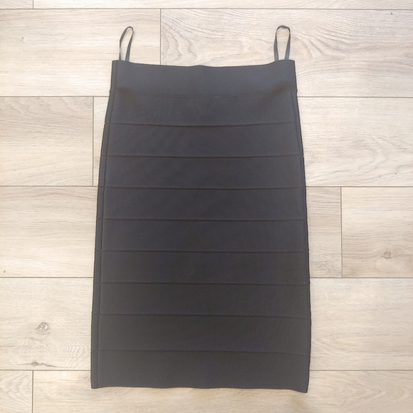 BCBG Alexa bandage skirt, black, size S - Picture 2 of 3